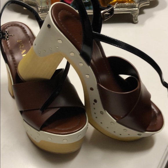 Prada shoes - Picture 1 of 4